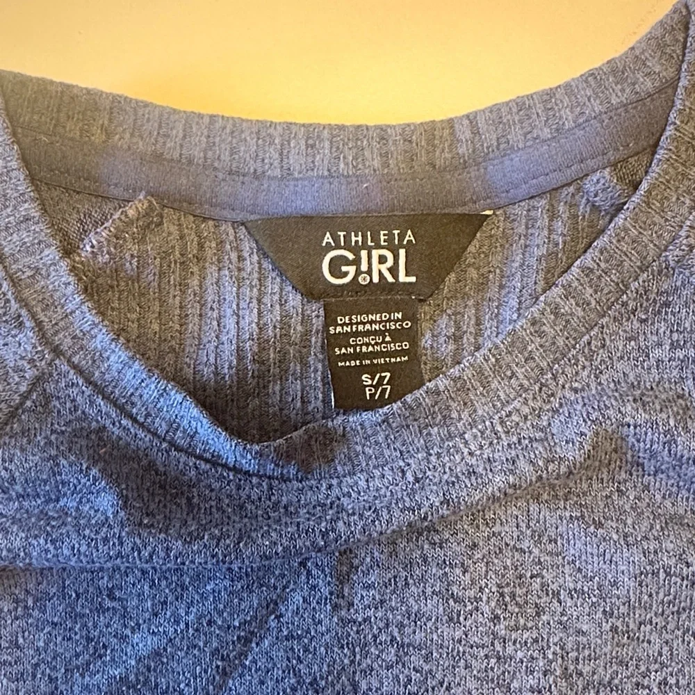 Athleta Girl Heathered Blue Long Sleeve Top